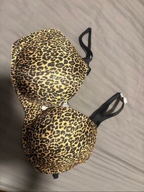 Victoria's Secret Leopard Print Bra in Black and Gold